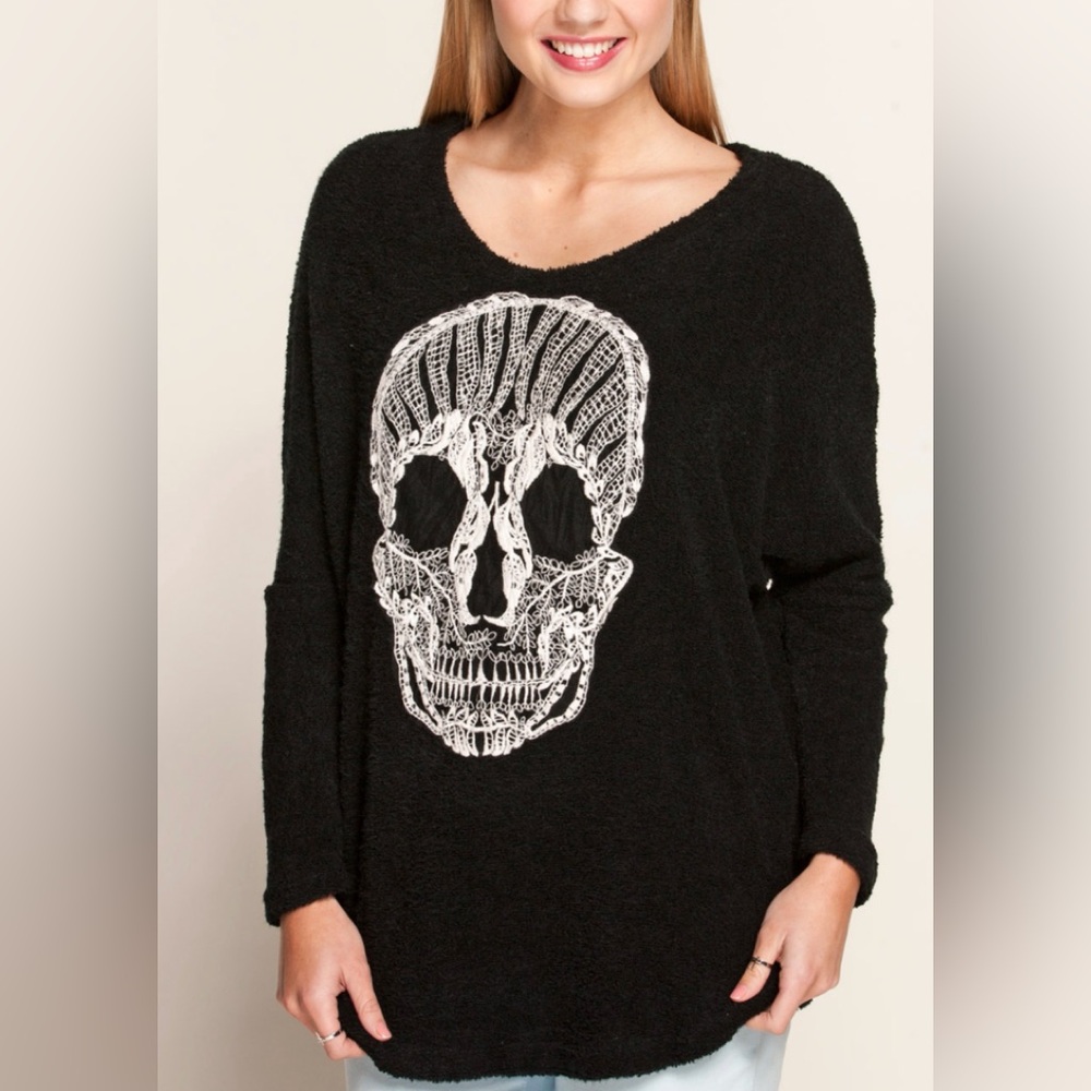 Bodyline Women's Skull Knit White Lace-Style Embroidered Gothic Black‎ Sweater S